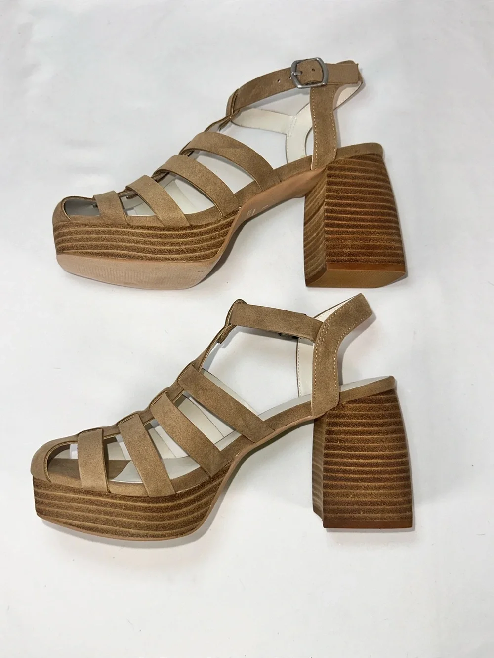 Oasis Society Hailee Khaki Platform Block Heel Caged Sandals Size 8